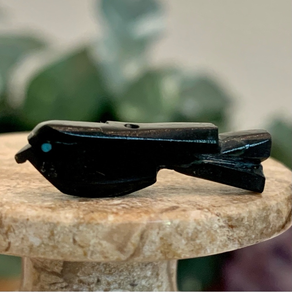 Vintage Native American Zuni Carved Black Stone Crow Raven Bird Fetish Bead 1”